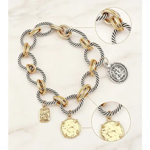 🎀Bohemian Two-Tone Twisted Chain Necklace – Three Vintage-Style Charms